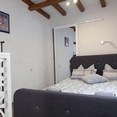 Ferienwohnung Charming Studio In The City Center Plowdiw Exterior foto