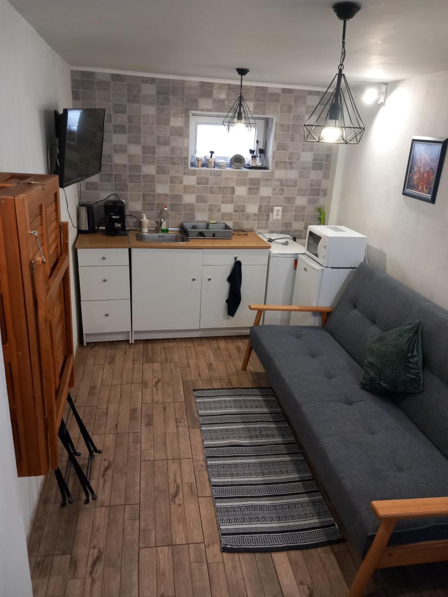 Ferienwohnung Charming Studio In The City Center Plowdiw Exterior foto